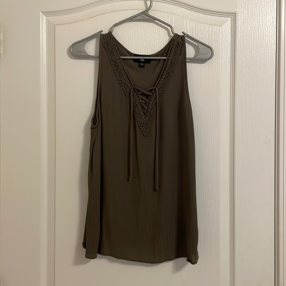 Olive Green IZ Byer Tank, Size L